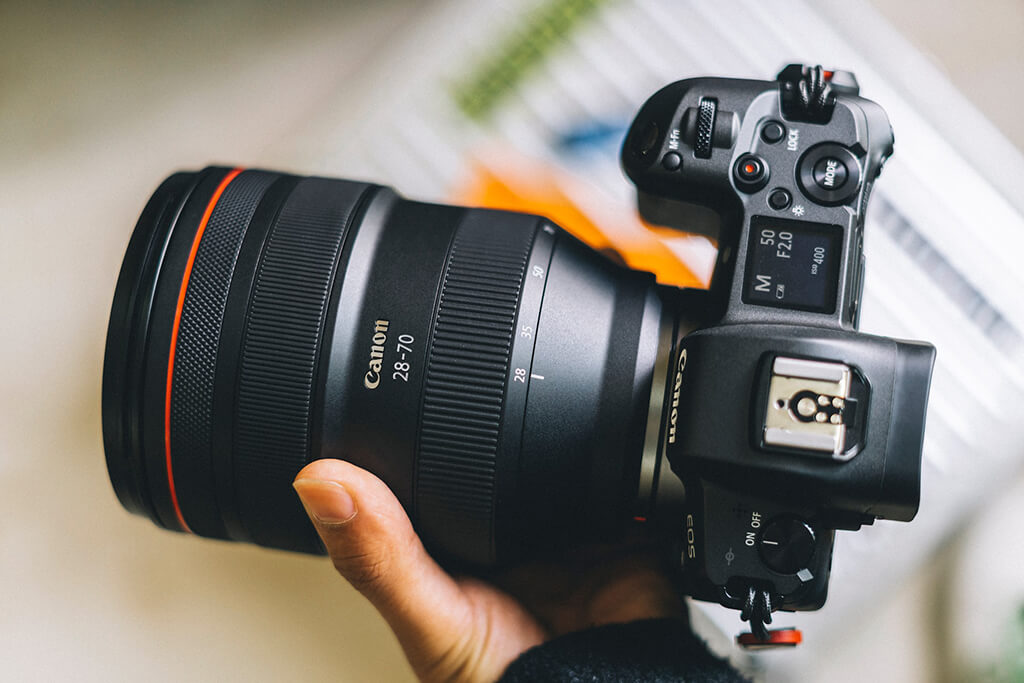 22-11 Canon L lens