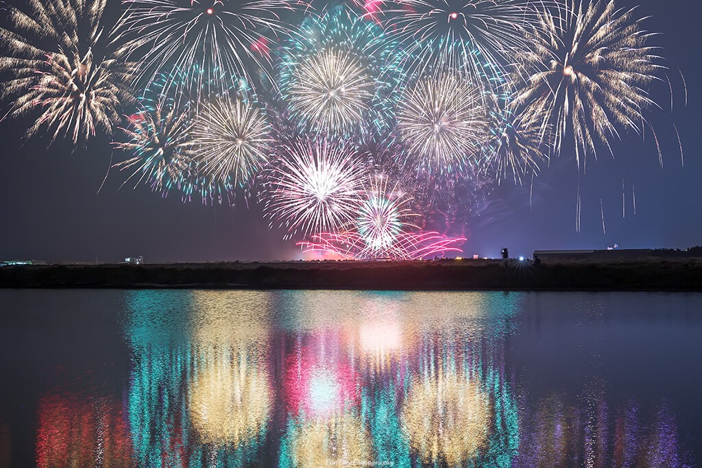 23-00 Firework_3